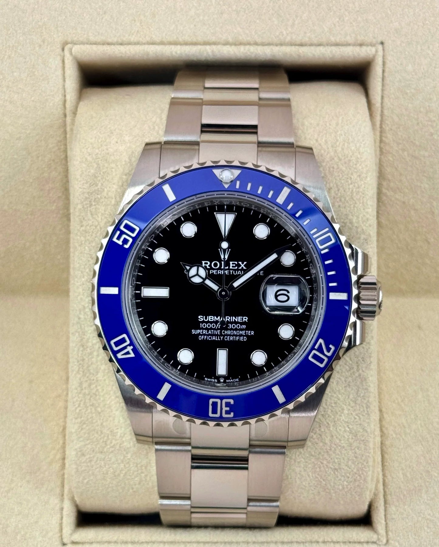 Submariner Assembled (100) 41mm Date 126619LB