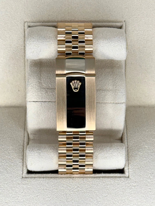 Sky-Dweller Assembled 42mm 336938 Yellow Gold Jubilee Champagne Dial