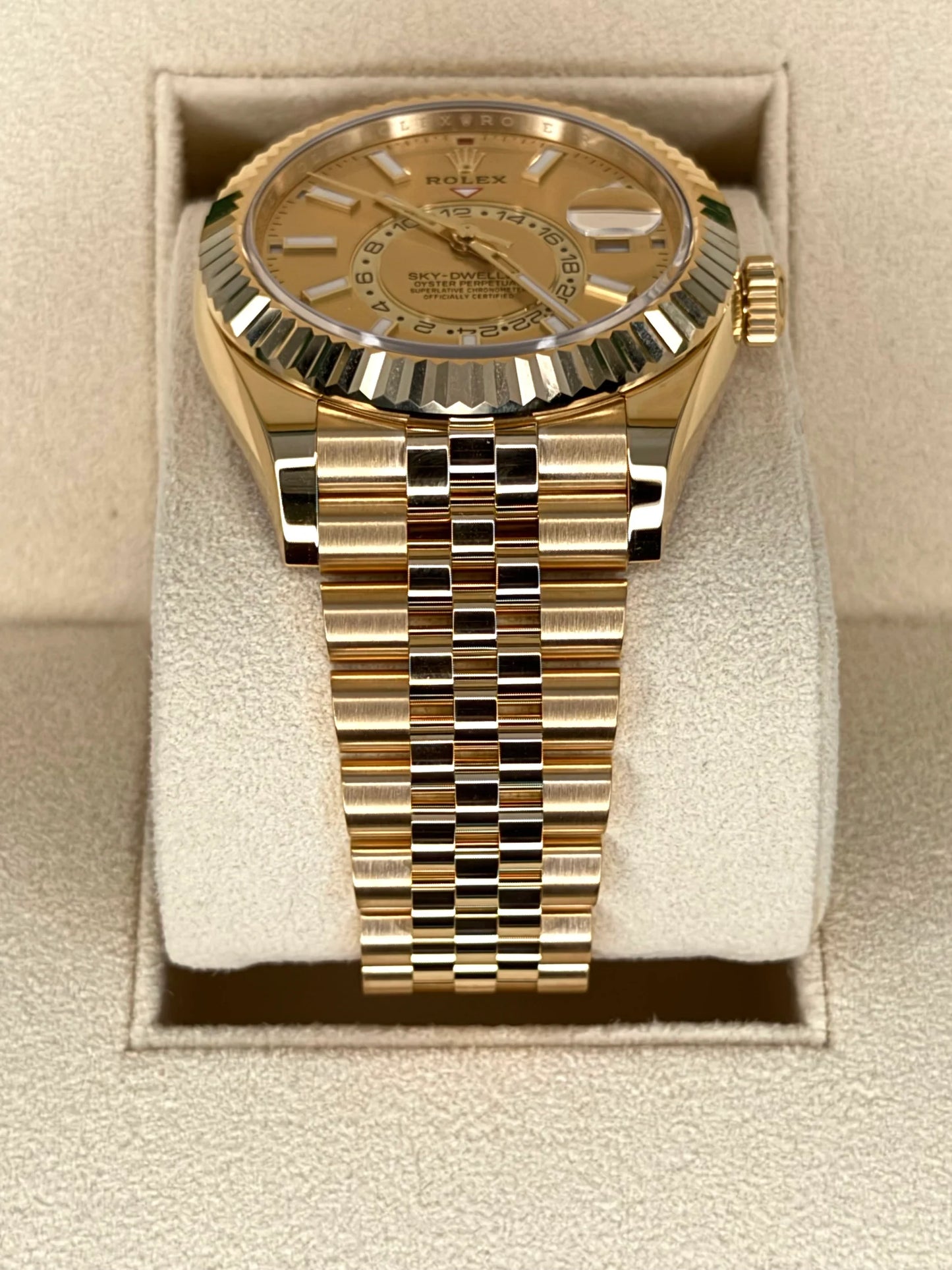 Sky-Dweller Assembled 42mm 336938 Yellow Gold Jubilee Champagne Dial