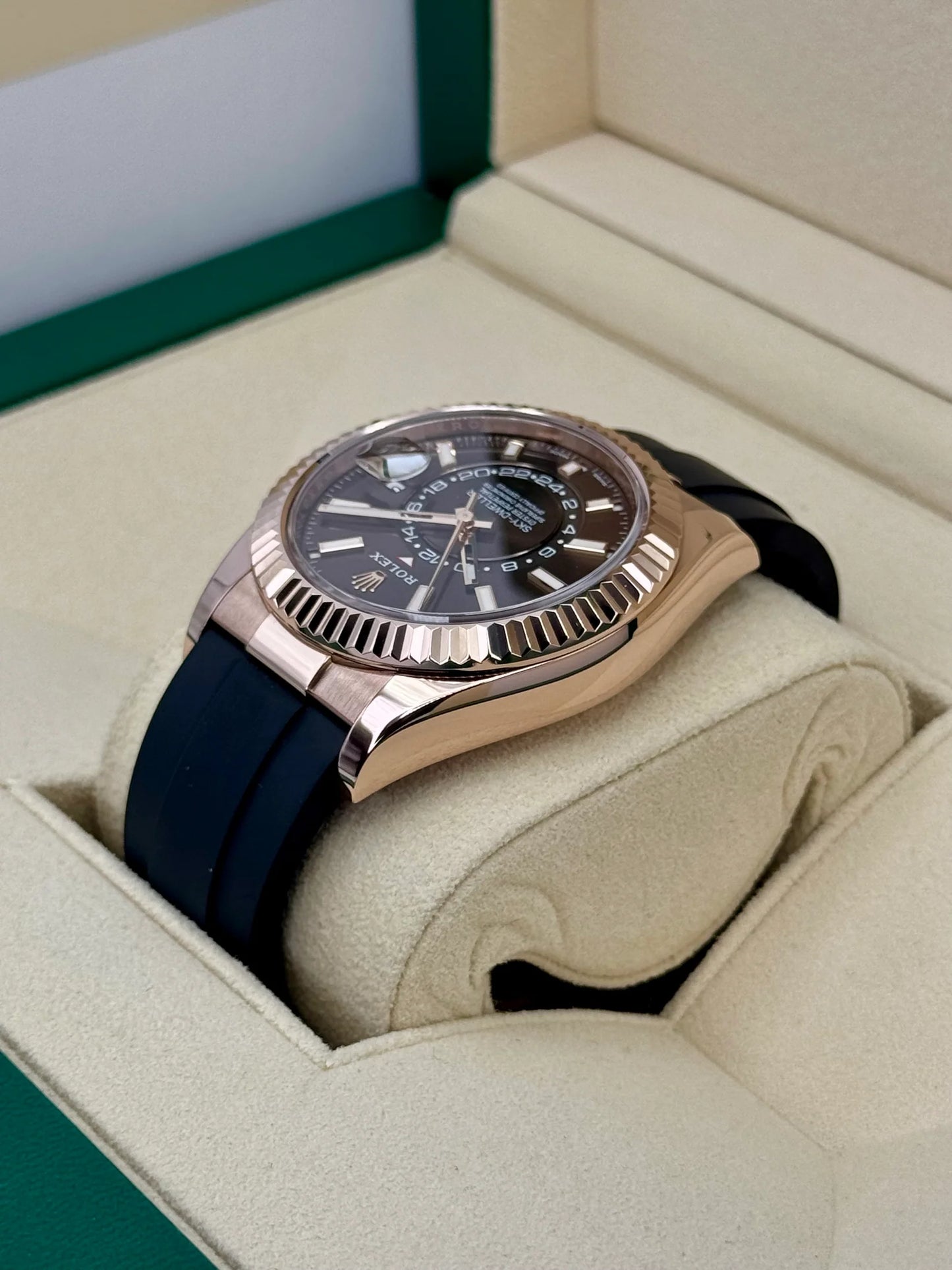 Sky-Dweller Assembled 42mm 326235 Rose Gold Oysterflex Chocolate Dial