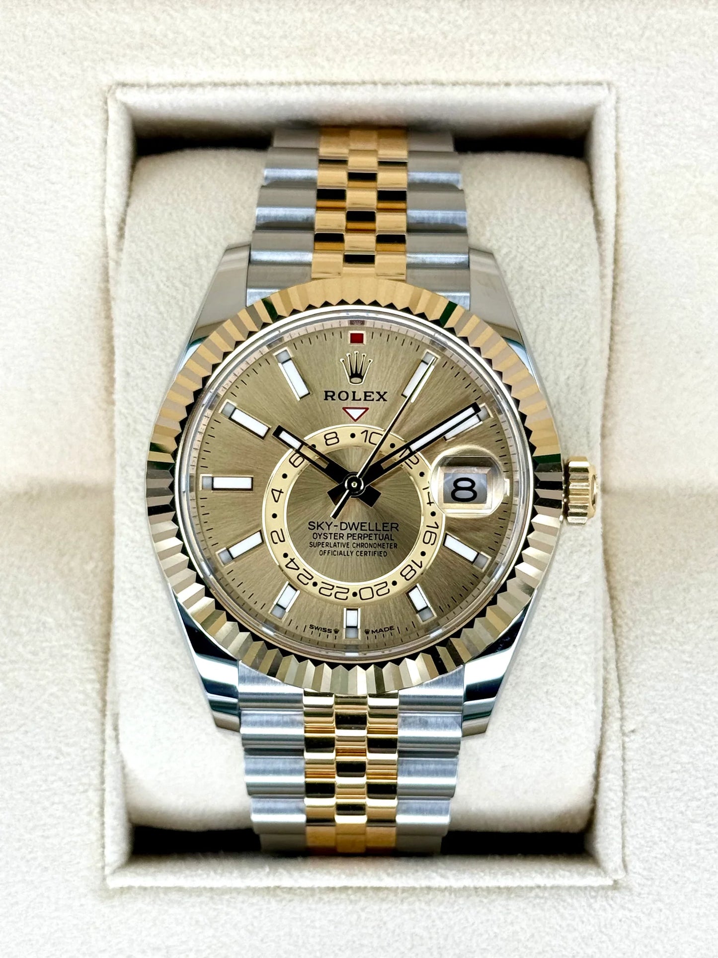 Sky-Dweller Assembled 42mm 336933 Jubilee Champagne Dial