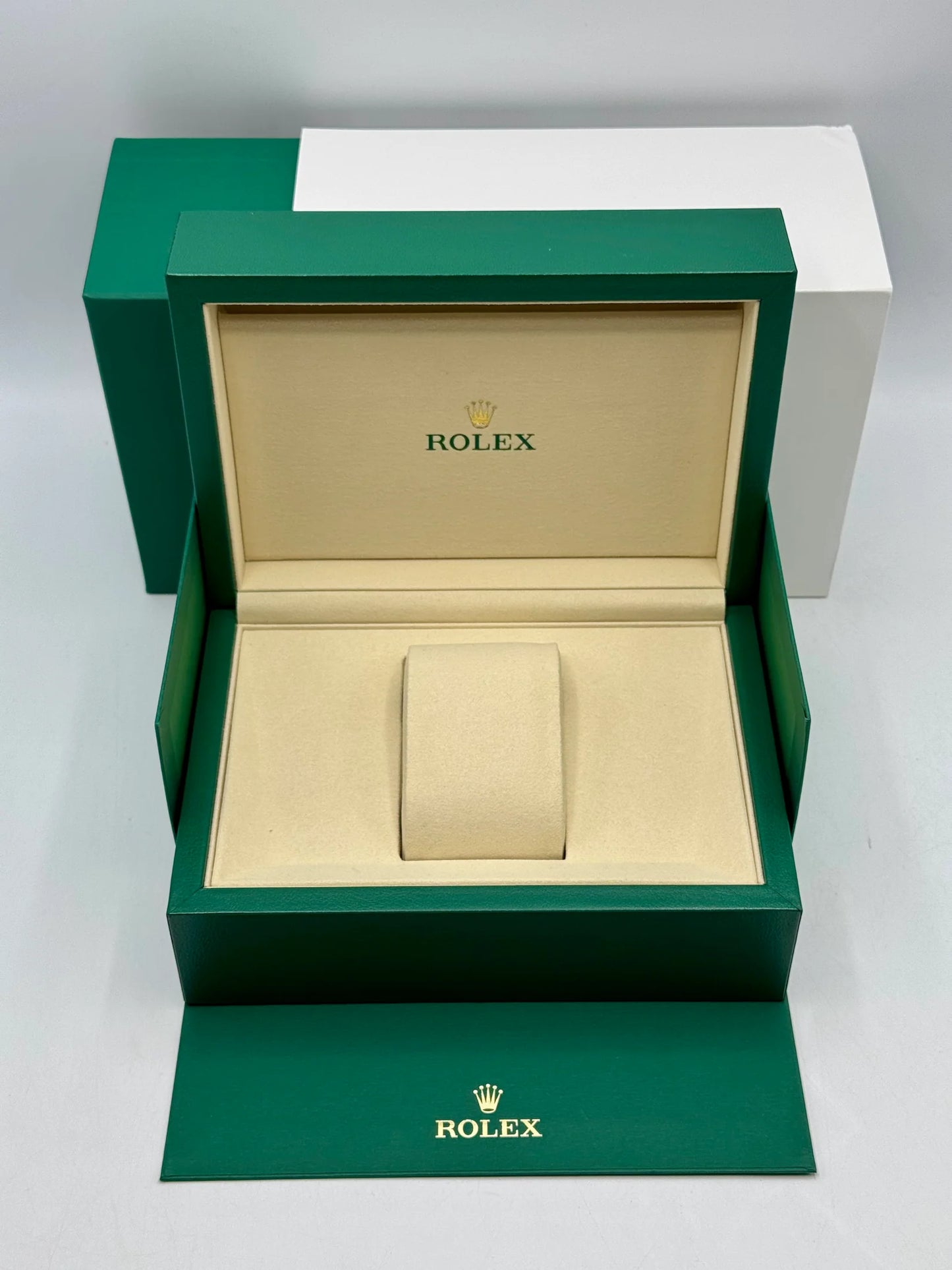 NEW 2025 100% Authentic Medium Box 53491.8071