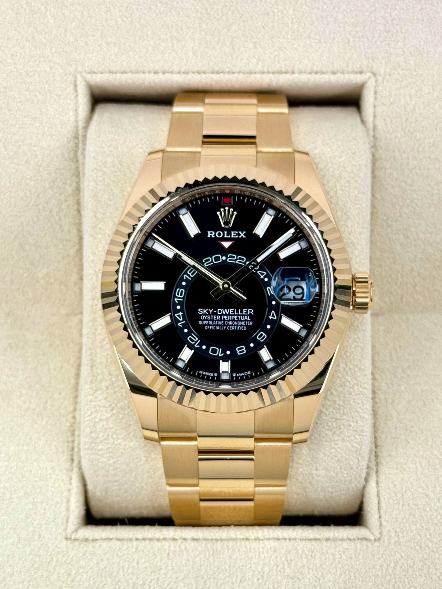 Sky-Dweller Assembled 42mm 336938 Yellow Gold Oyster Black Dial
