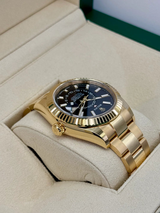 Sky-Dweller Assembled 42mm 336938 Yellow Gold Oyster Black Dial