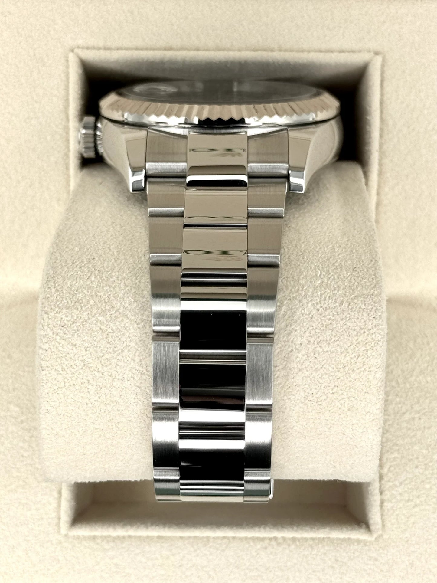 Sky-Dweller Assembled 42mm 326934 Stainless Steel Oyster Blue Dial