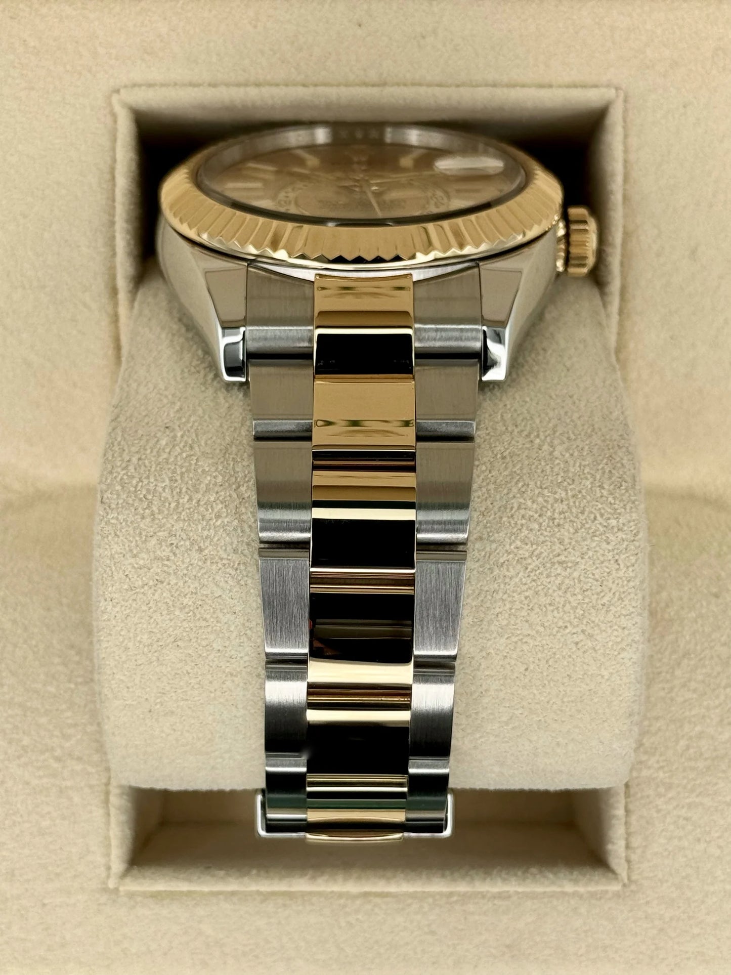 Sky-Dweller Assembled 42mm 326933 Two-Tone Oyster Champagne Dial