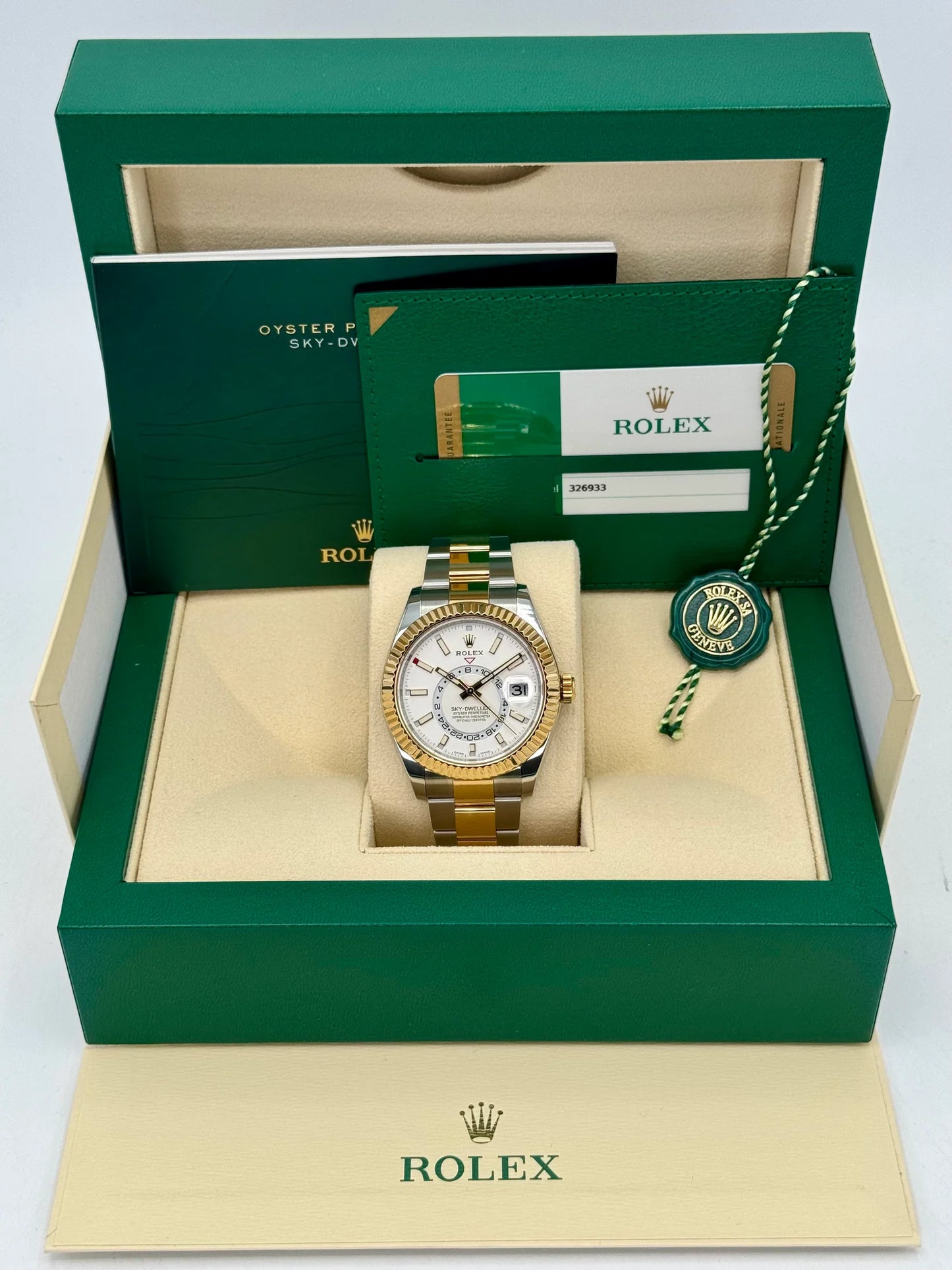 Sky-Dweller Assembled 42mm 326933 Two-Tone Oyster White Dial