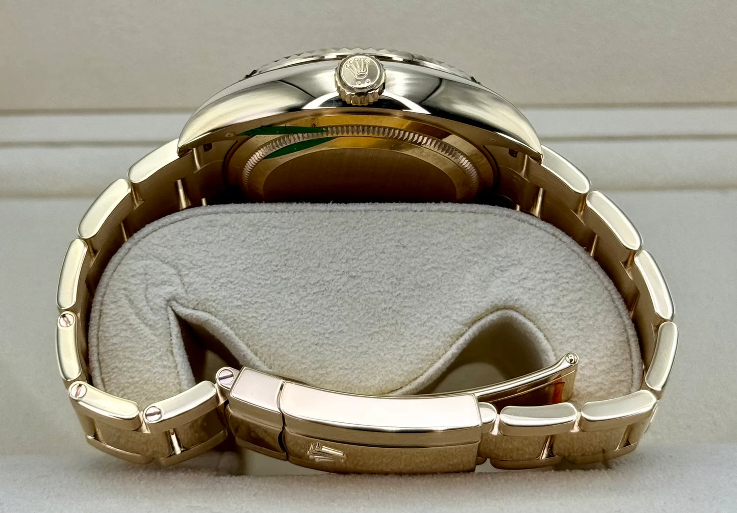 Sky-Dweller Assembled 42mm 326938 18K Yellow Gold Oyster White Dial