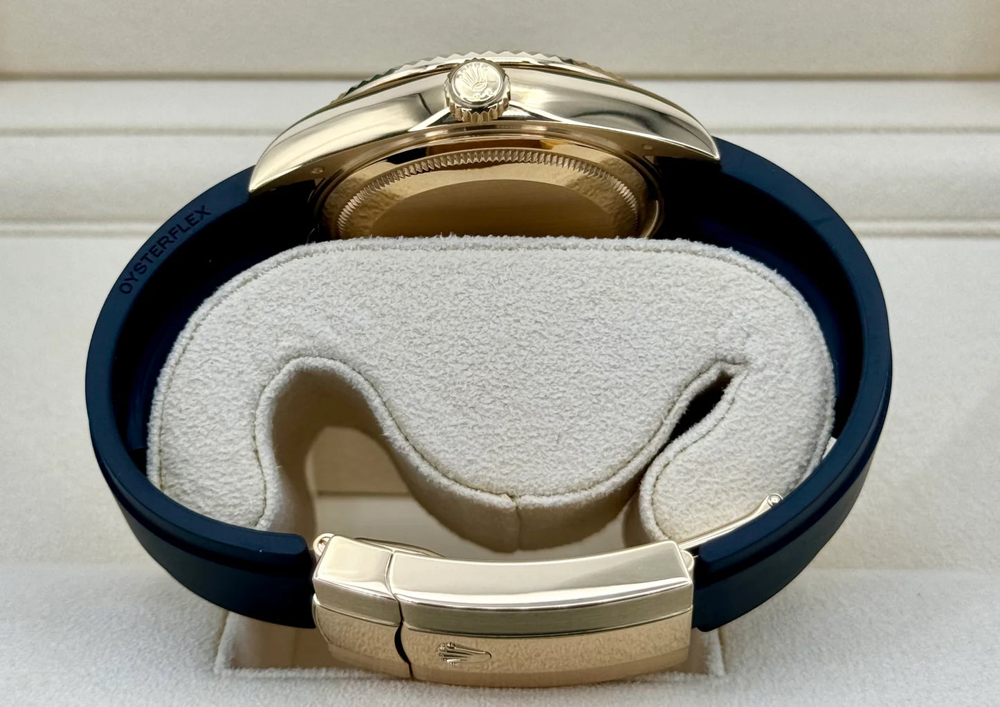 Sky-Dweller Assembled 42mm 326238 Yellow Gold Oysterflex Black Dial