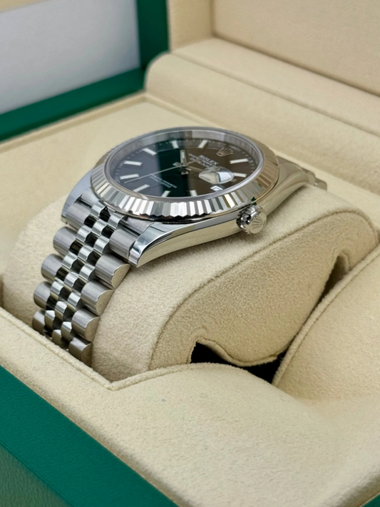 Datejust Assembled (100) 41mm 126334 Stainless Steel Jubilee Black Dial