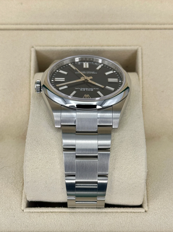 Oyster Perpetual Assembled (100) 41mm 124300 Blue Dial