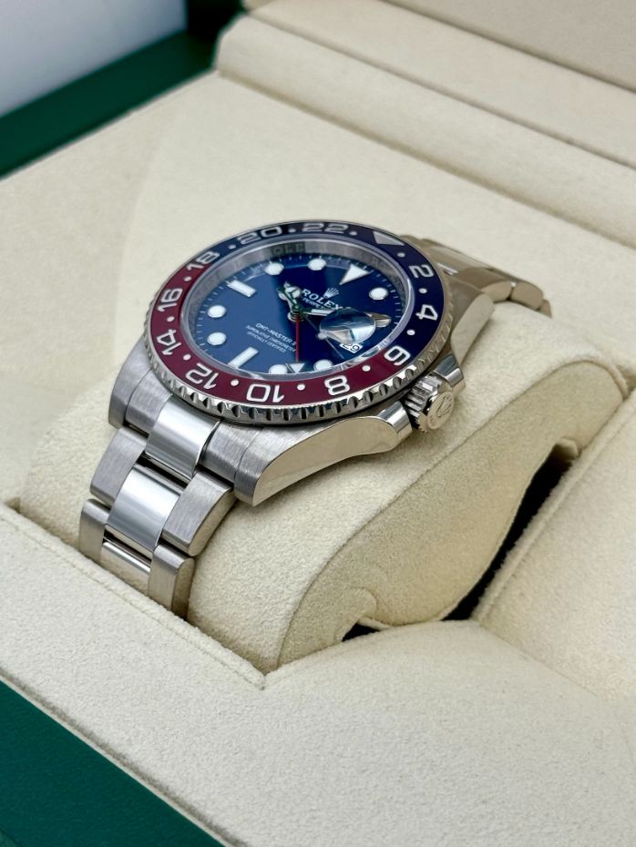 GMT-Master II Assembled (100) "Pepsi" Blue Dial 40mm 126710BLRO Oyster