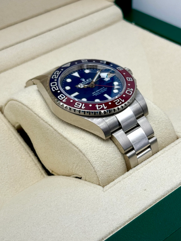 GMT-Master II Assembled (100) "Pepsi" Blue Dial 40mm 126710BLRO Oyster