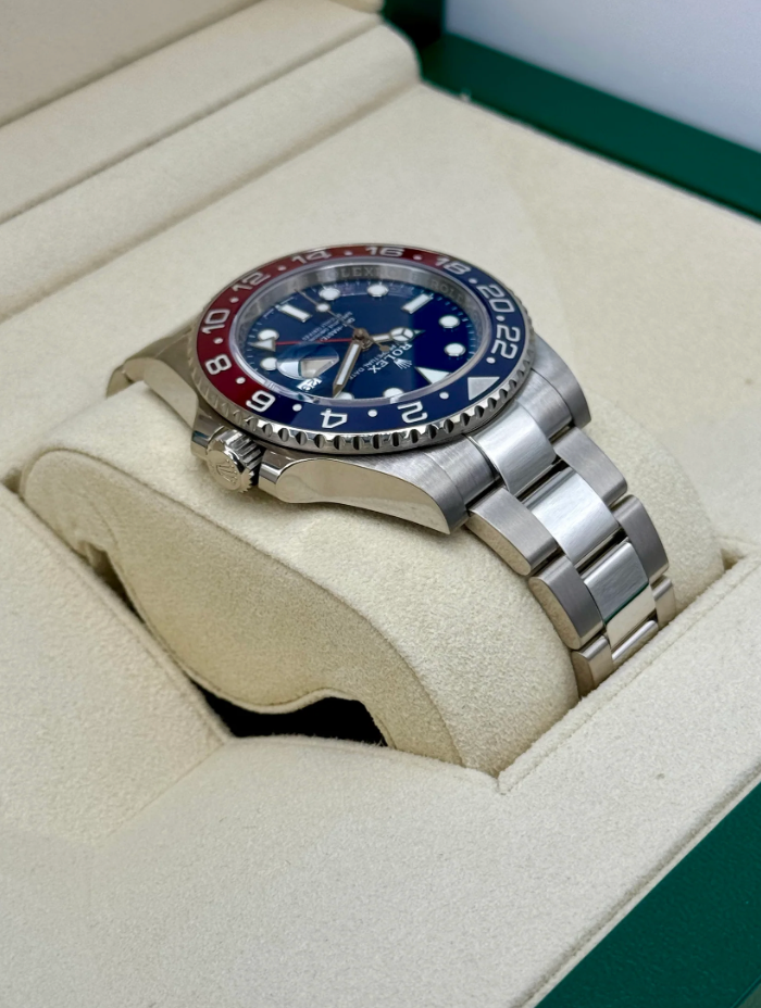 GMT-Master II Assembled (100) "Pepsi" Blue Dial 40mm 126710BLRO Oyster