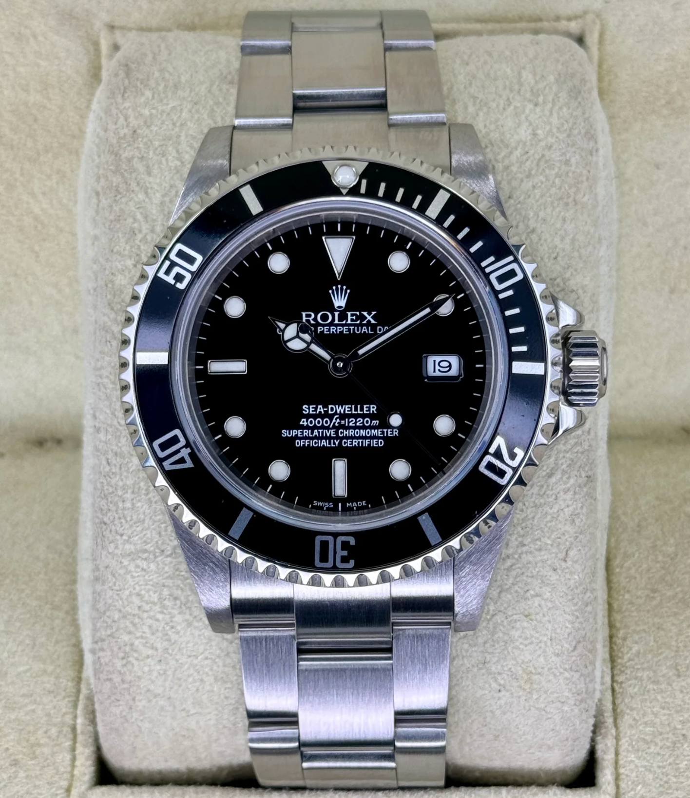 Sea-Dweller Assembled (100) 40mm 16600 Stainless Steel Black Dial