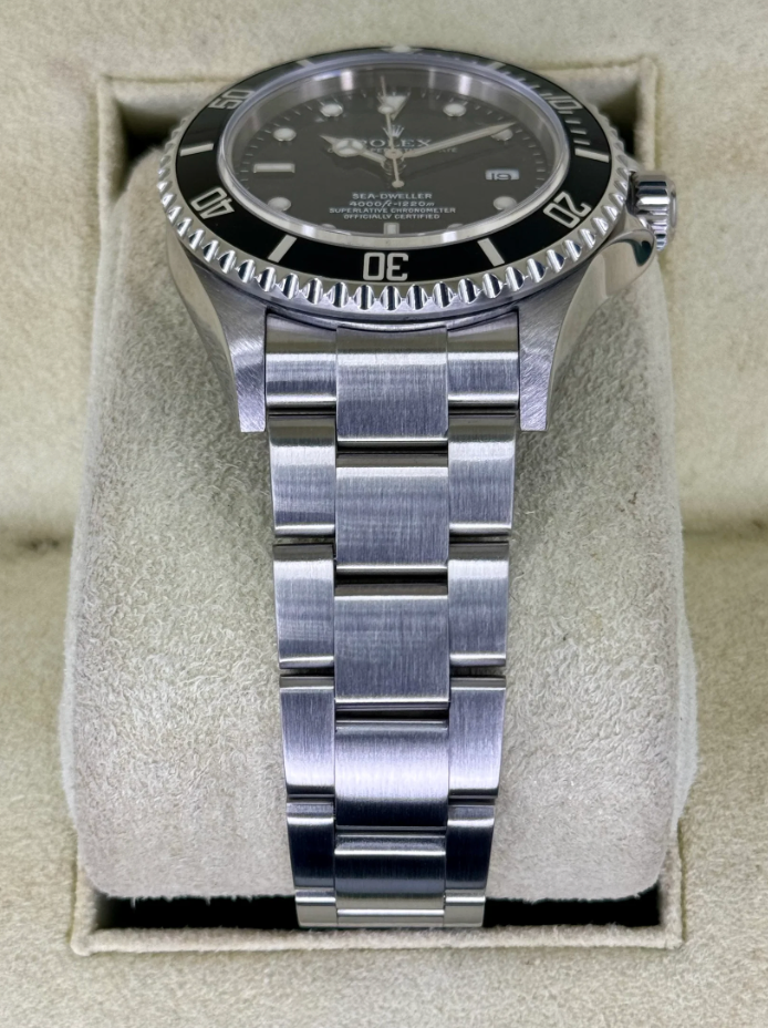 Sea-Dweller Assembled (100) 40mm 16600 Stainless Steel Black Dial