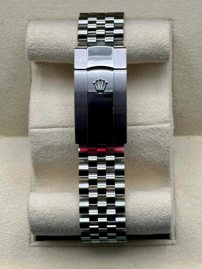 Datejust Assembled (100) 41m 126334 Jubilee Rhodium Dial