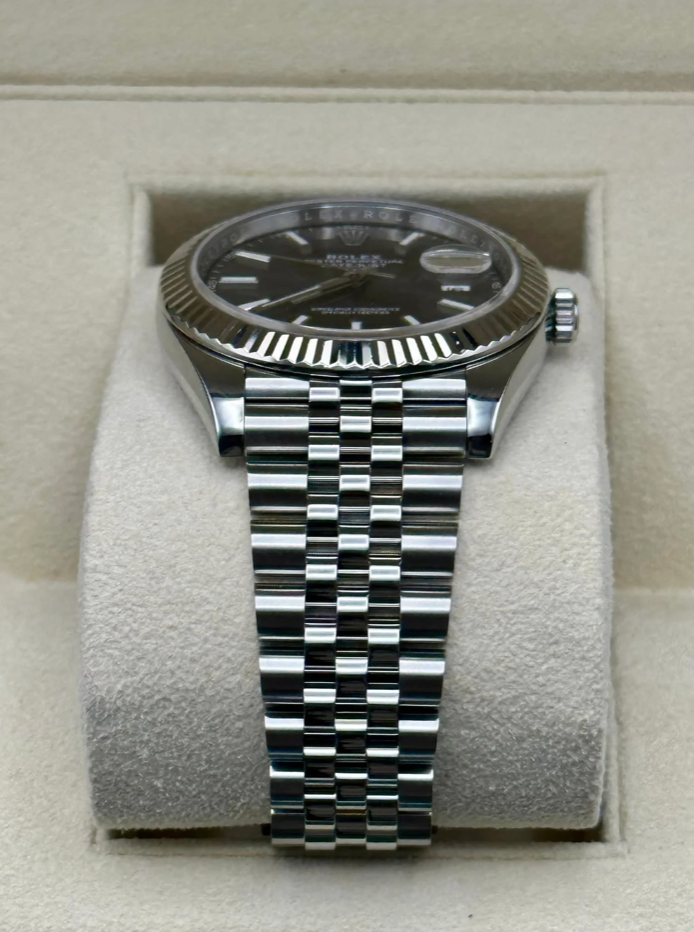 Datejust Assembled (100) 41m 126334 Jubilee Rhodium Dial