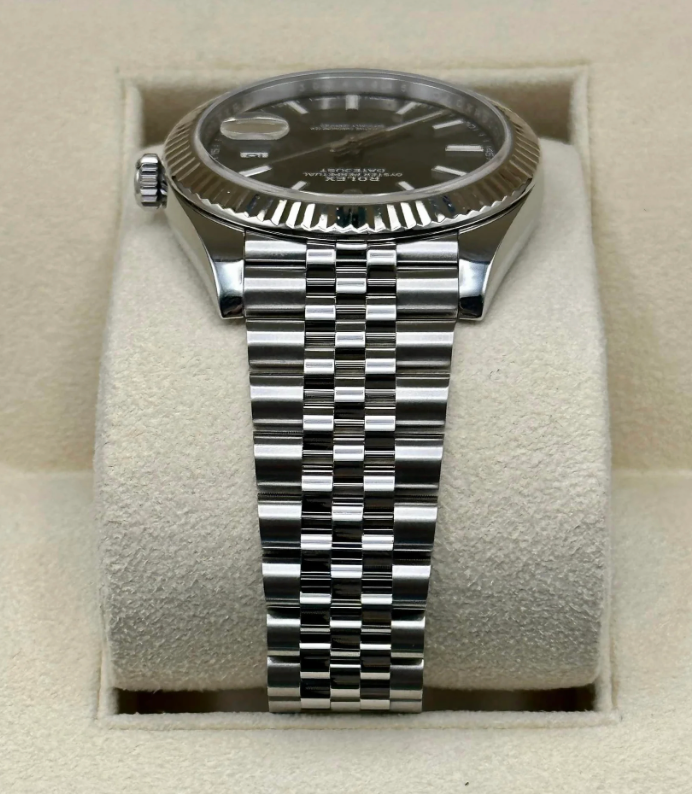 Datejust Assembled (100) 41m 126334 Jubilee Rhodium Dial