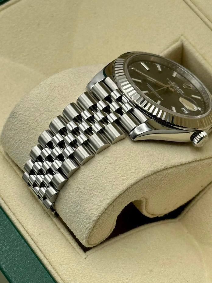 Datejust Assembled (100) 41m 126334 Jubilee Rhodium Dial