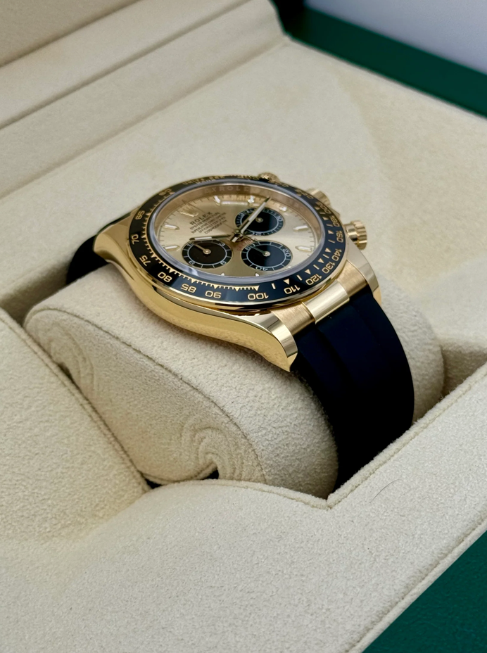 Daytona Assembled (100) NEW 2024 40mm 126518LN Oysterflex Champagne Dial