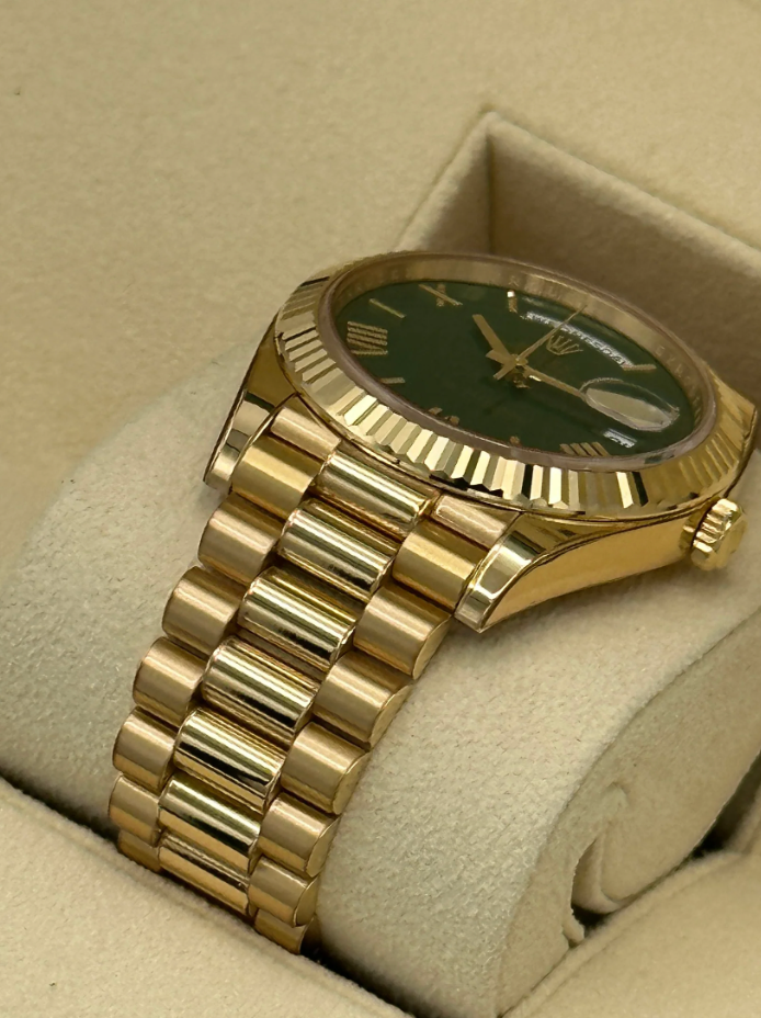 Day-Date Assembled 2023 40mm 228238 Presidential Green Dial