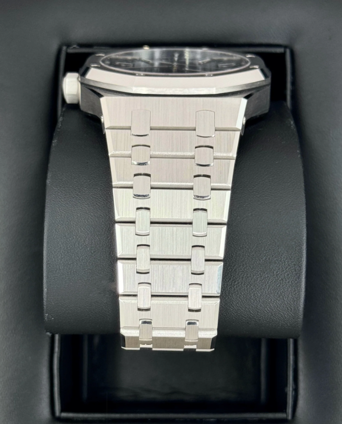 AP Assembled 90% Royal Oak 41mm 15503BC Blue Dial