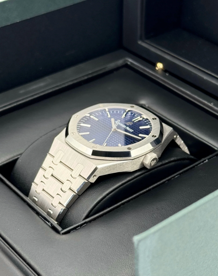 AP Assembled 90% Royal Oak 41mm 15503BC Blue Dial