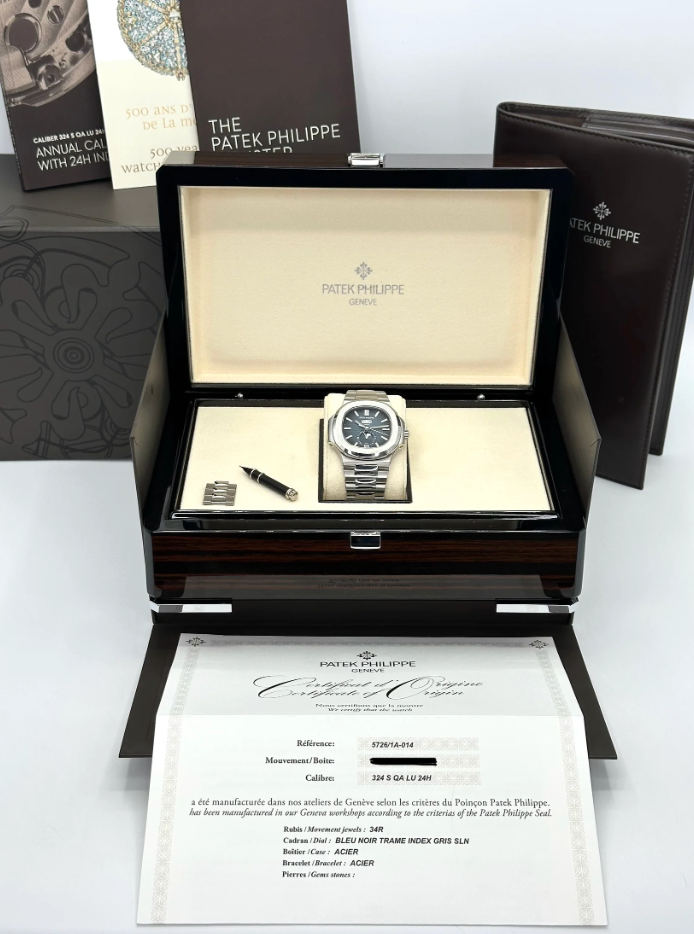 PP Nautilus Assembled 100% 40mm 5712/1A-010 Stainless Steel Blue Dial