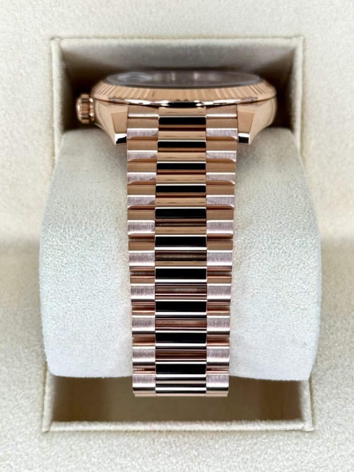 Day-Date Assembled 40mm 228235 Rose Gold Chocolate Dial