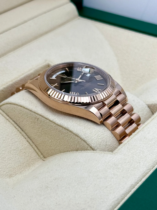 Day-Date Assembled 40mm 228235 Rose Gold Chocolate Dial