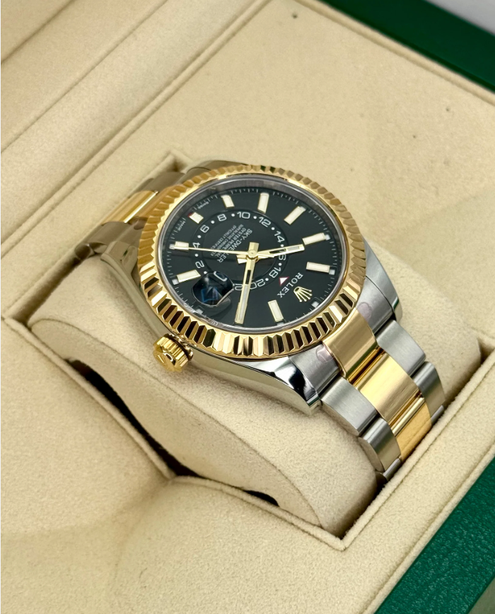 Sky-Dweller Assembled 42mm 326933 Two-Tone Oyster Black Dial