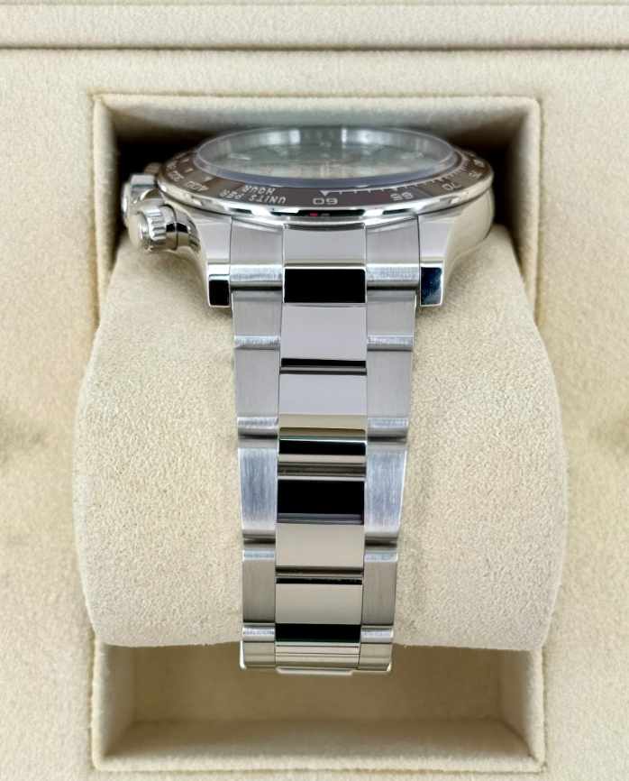 NEW 2025 Daytona Assembled (100) 40mm 126506 Platinum Ice Blue Diamond Baguette Dial