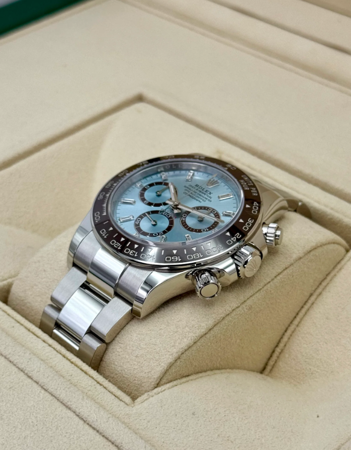 NEW 2025 Daytona Assembled (100) 40mm 126506 Platinum Ice Blue Diamond Baguette Dial