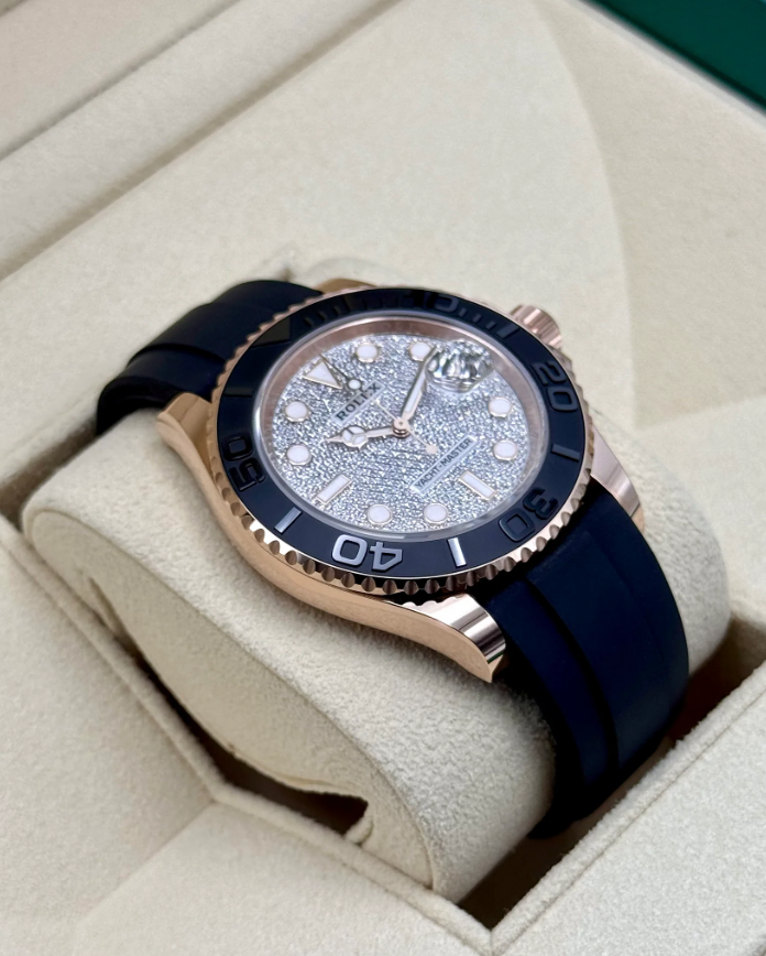 New 2025 Yacht-Master Assembled 100% 40mm 126655 Rose Gold-Plated Diamond Paved Dial