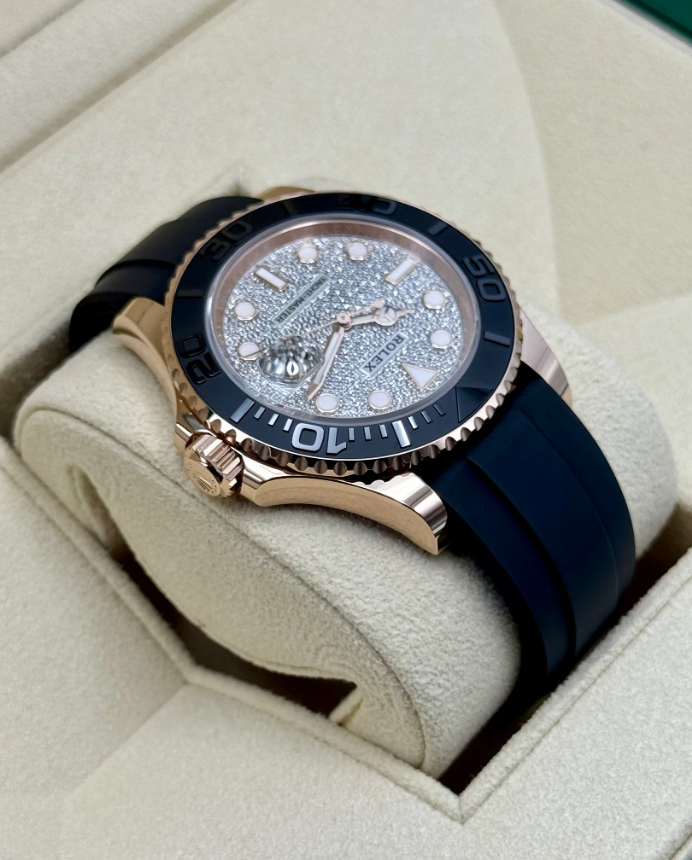 New 2025 Yacht-Master Assembled 100% 40mm 126655 Rose Gold-Plated Diamond Paved Dial