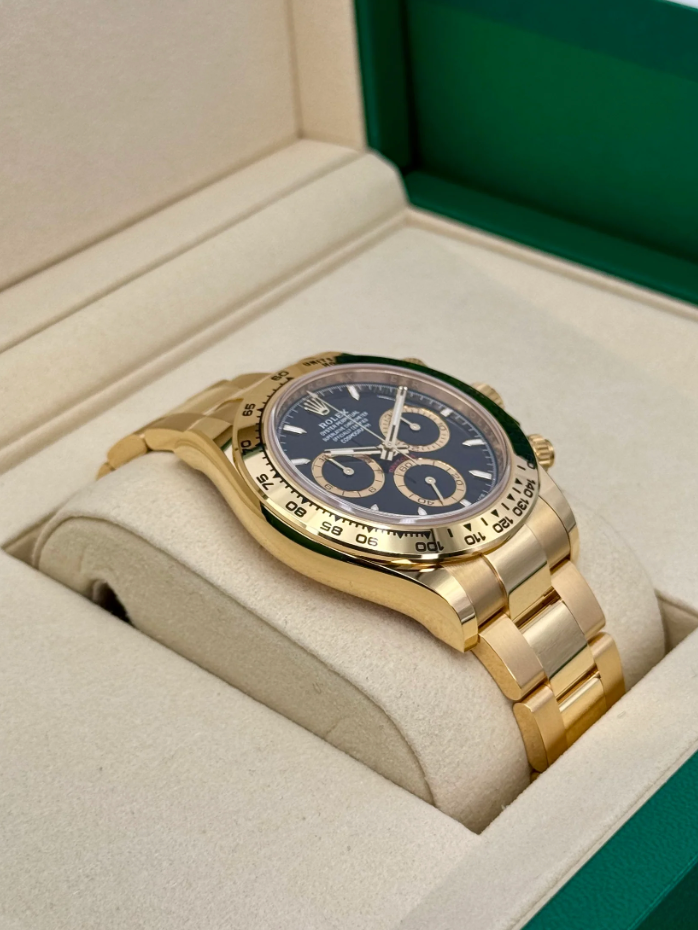 Daytona Assembled 40mm 126508 18K Yellow Gold plated Black Dial
