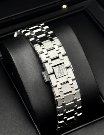 AP Assembled 100% Royal Oak Chronograph 41mm 26331ST Stainless Steel Black Dial