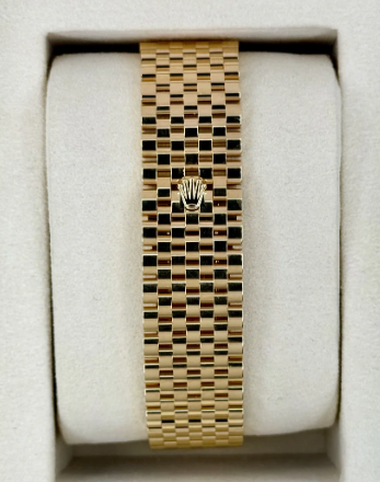 NEW 2025 1908 Assembled 39mm 52508 Yellow Gold Settimo Bracelet Black Dial