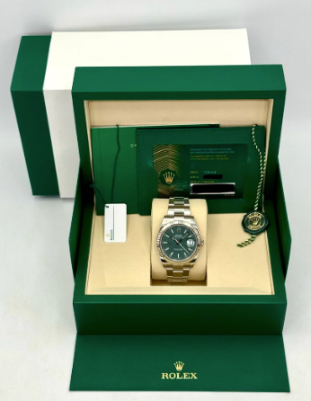 NY 2026 Rolex Datejust 41mm 126334 rostfritt stål, Oyster-grön urtavla