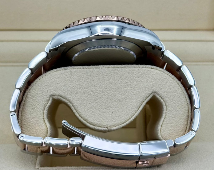 2022 Yacht-Master II Assembled 44mm 116681 Two-Tone White Dial