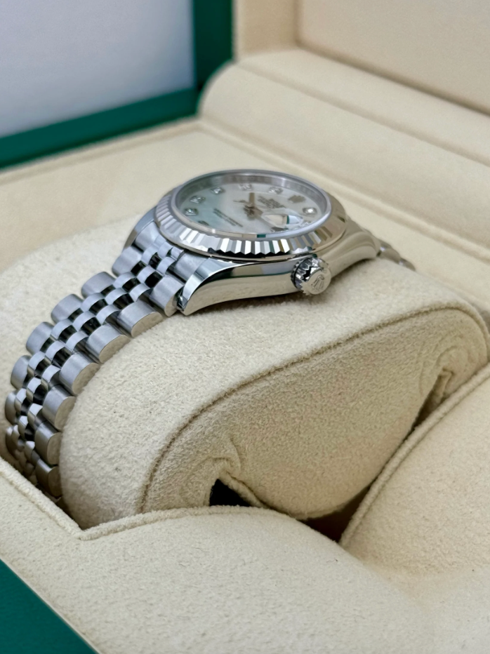 Datejust Assembled (80) NEW 2024 Lady Datejust 28mm 279174 Jubilee MOP Diamond Dial