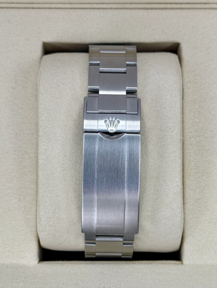 Submariner Assembled (100) 41mm 124060 Stainless Steel Black Dial