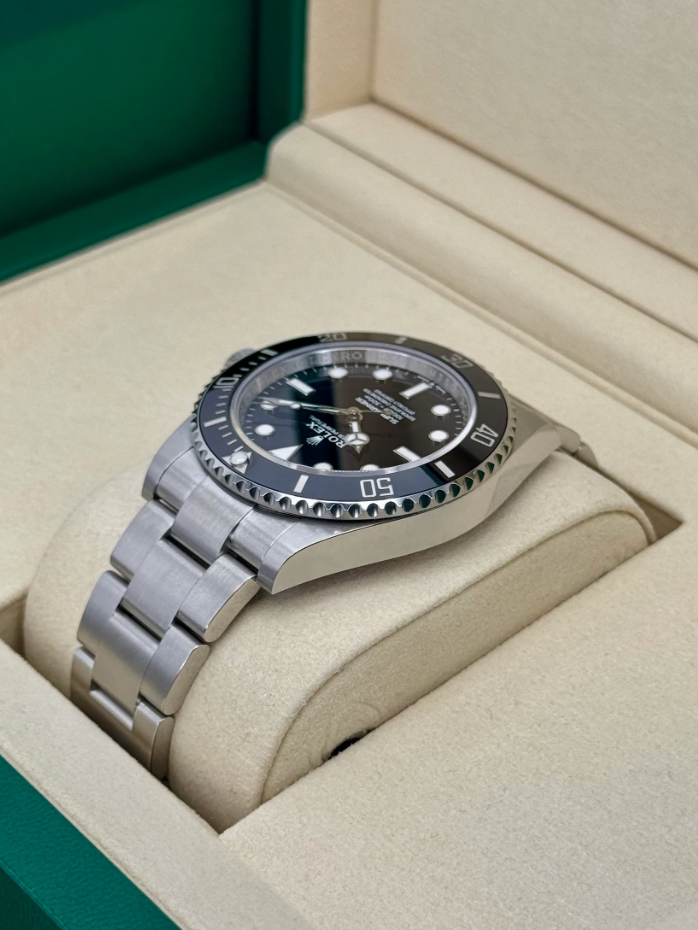 Submariner Assembled (100) 41mm 124060 Stainless Steel Black Dial