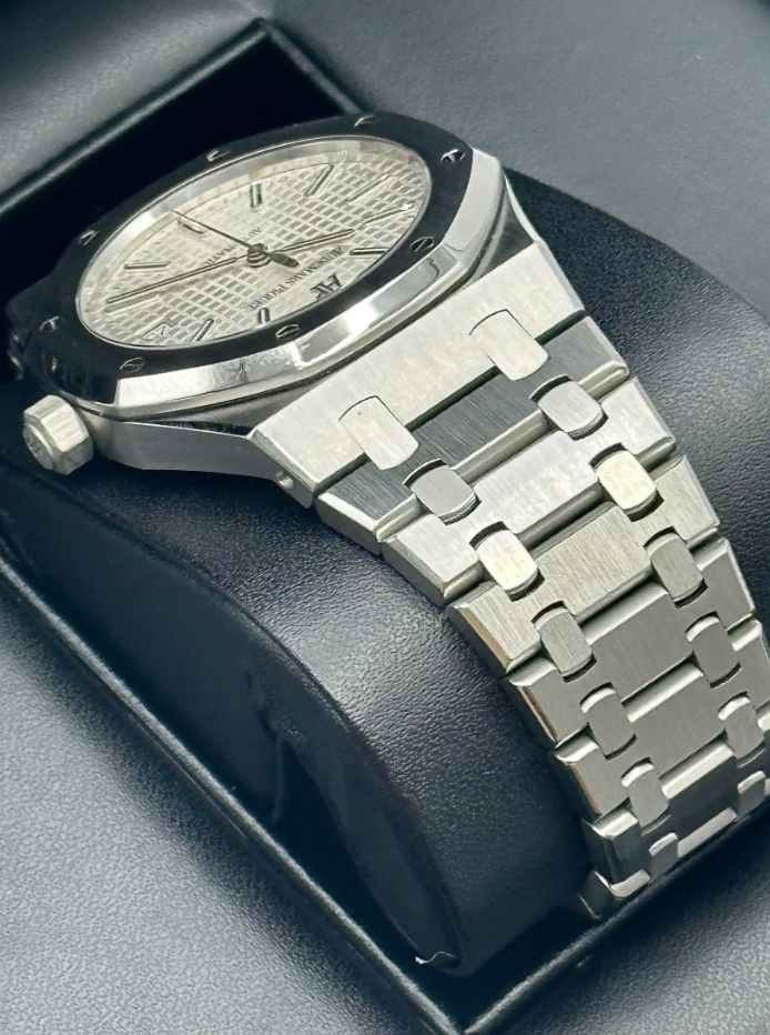 AP Assembled 80% Royal Oak 41mm White Dial