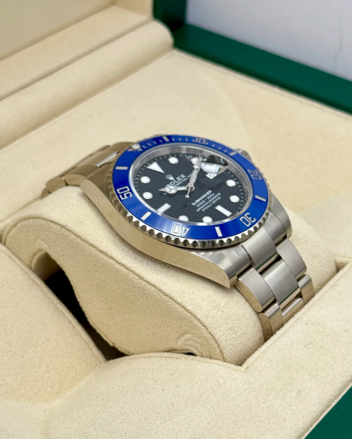 Submariner Assembled (100) 41mm Date 126619LB
