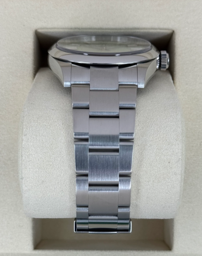 NEW 2025 Oyster Perpetual Assembled (100) 41mm 134300 Pistachio Dial