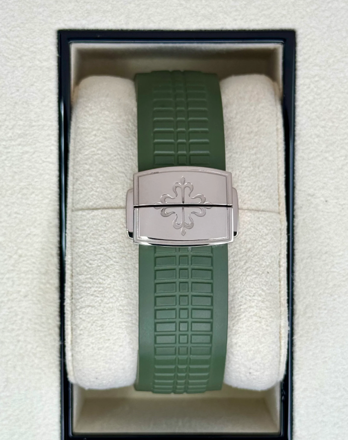 PP Assembled 90% Aquanaut 5168G 42.2mm White Gold Green Dial