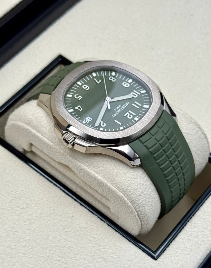 PP Assembled 90% Aquanaut 5168G 42.2mm White Gold Green Dial