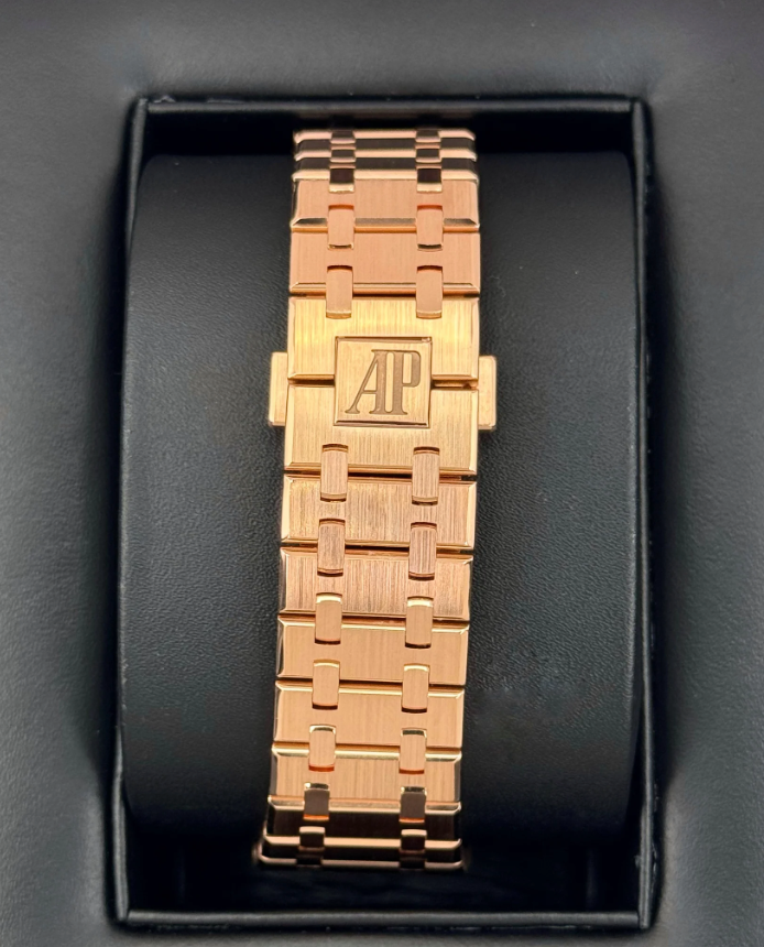 AP Assembled 90% Royal Oak Chronograph 41mm 26331OR